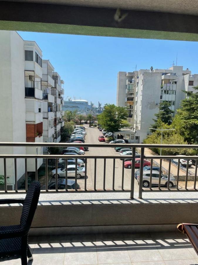Seaview Apartment Bar Luaran gambar